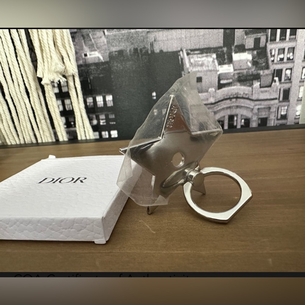 New Christian Dior Grip Ring